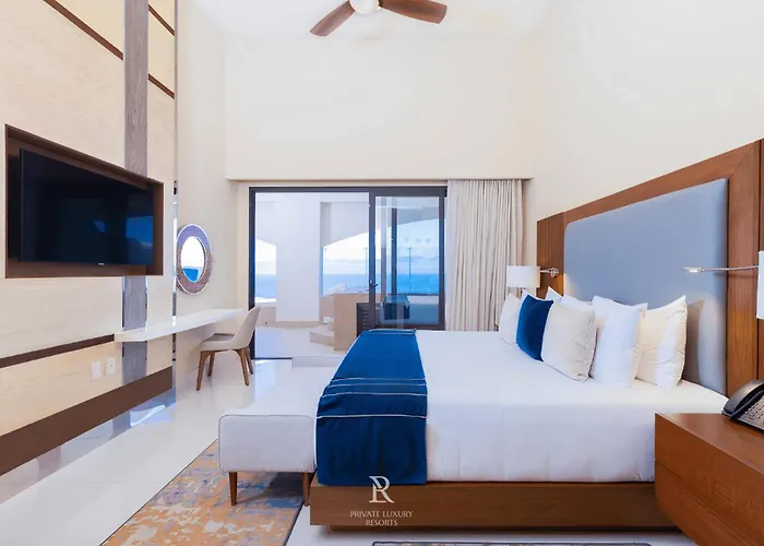Three Bedroom Ocean View- La Valencia *